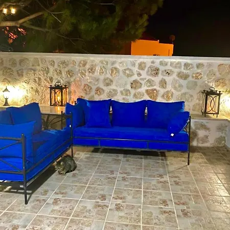 Luxury 3 Bedroom In With Sea Views *
